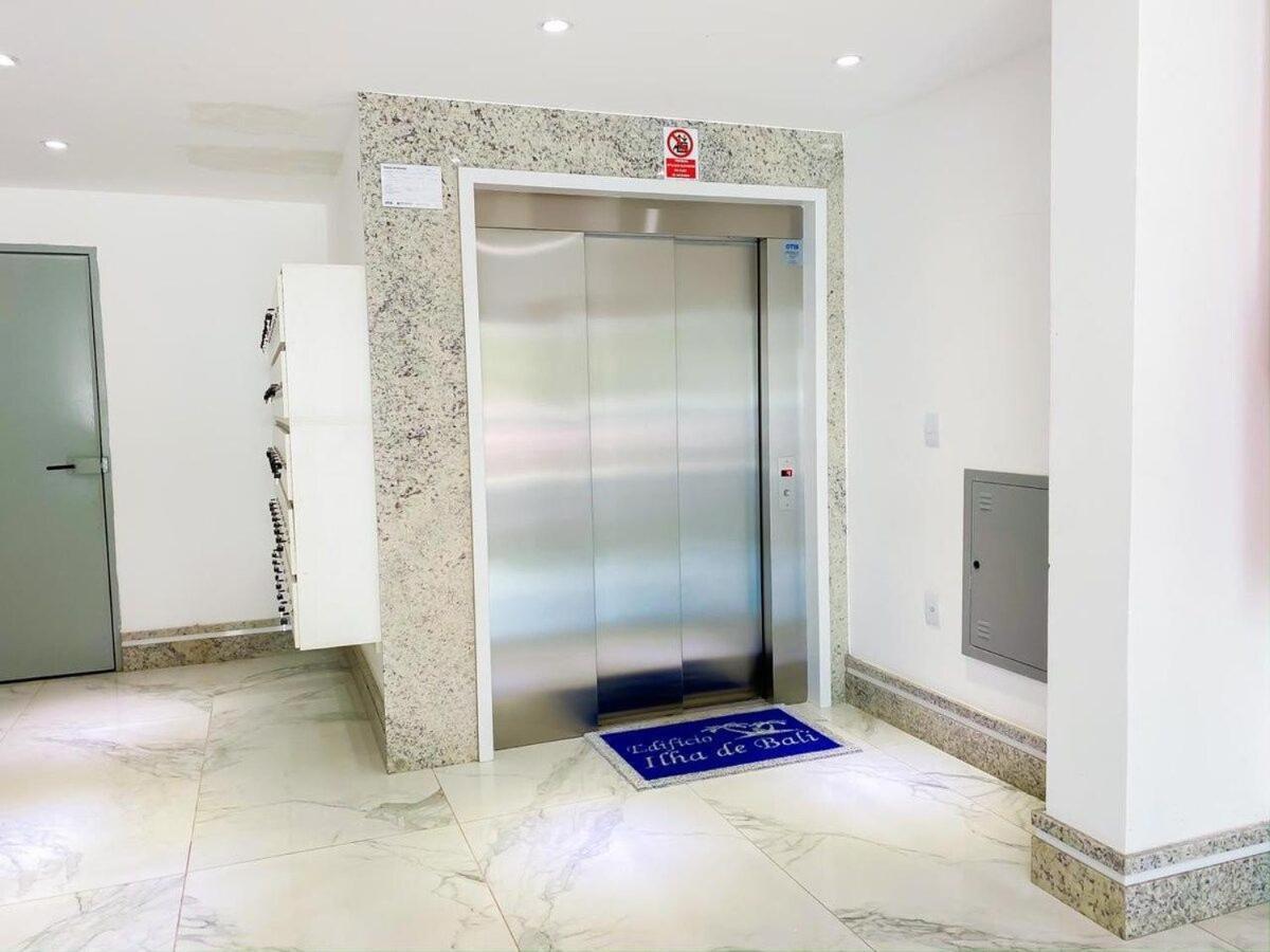 Apartamento Novíssimo E Arejado Com Localização Estratégica - 203 Cabo Frío