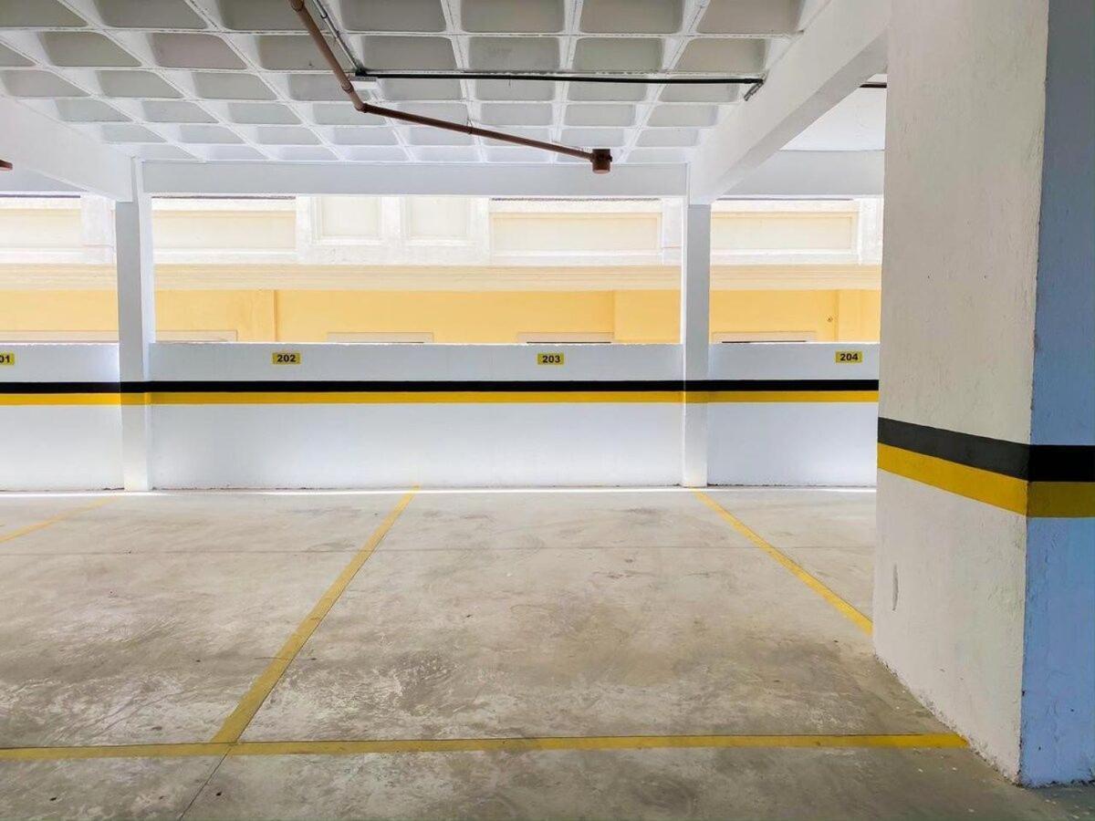 Novíssimo E Arejado Com Localização Estratégica - 203